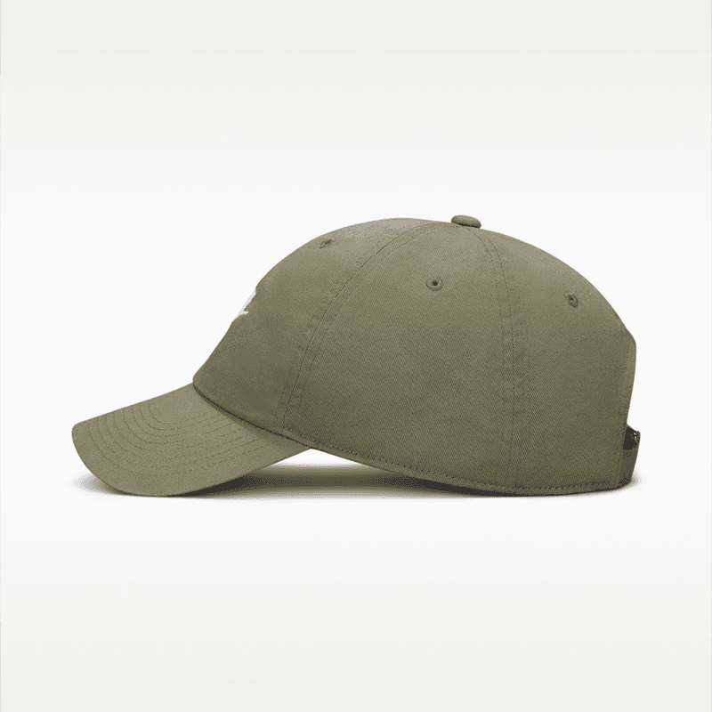 کلاه تنیس ورزشی نایک مدل Club Futura Swoosh کد FB5368-222 – زیتونی/سفید — تصویر ۳