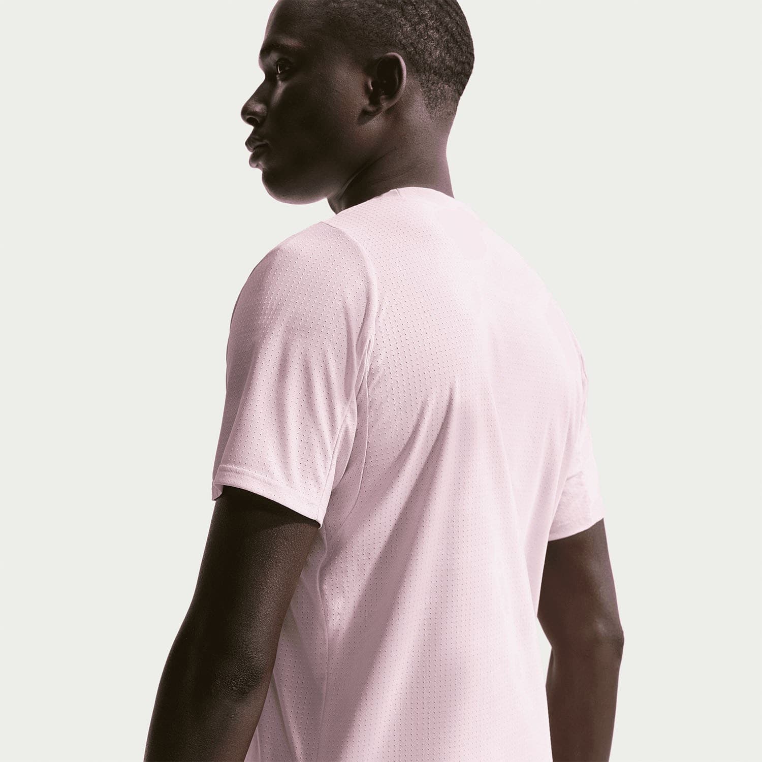 تیشرت تنیس مردانه نایک Nike Court Slam RG Dri-FIT ADV – صورتی مرواریدی — تصویر ۳