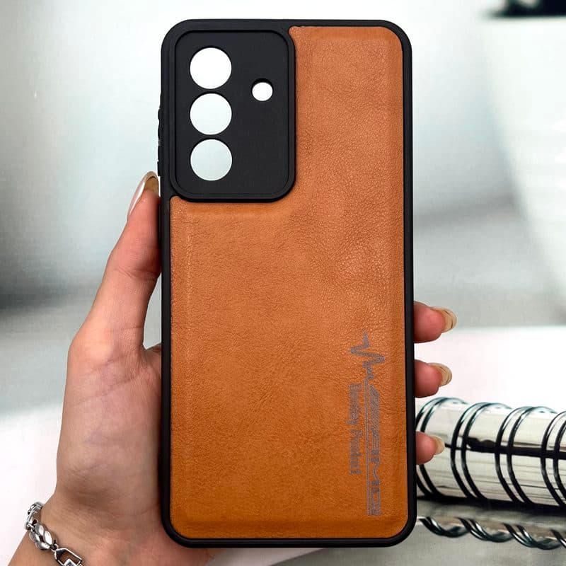 قاب گوشی Galaxy A57 سامسونگ چرمی اورجینال کیس دور سیلیکونی AMG کلاسیک محافظ لنز دار عسلی کد 366054