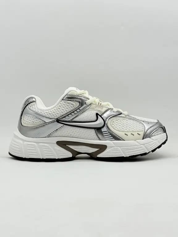 کفش نایک وی فایو زنانه کرم خاکستری women’s nike V5 shoes cream grey