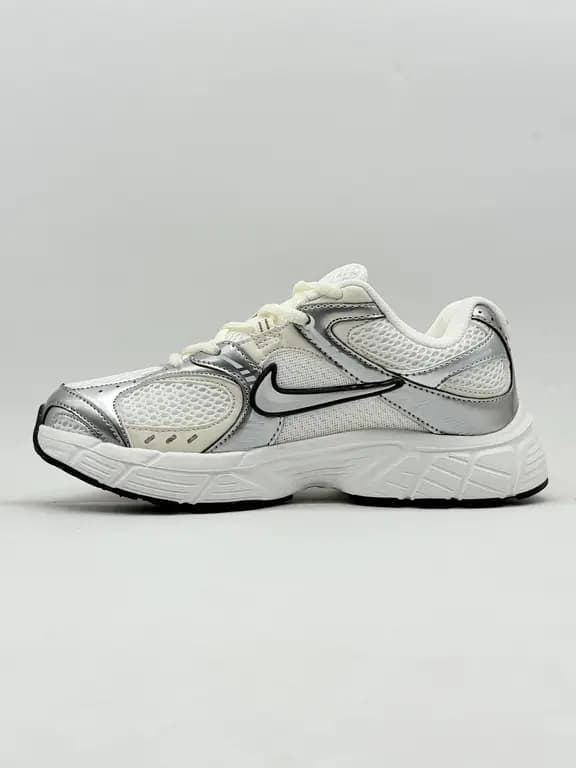 کفش نایک وی فایو زنانه کرم خاکستری women’s nike V5 shoes cream grey — تصویر ۳
