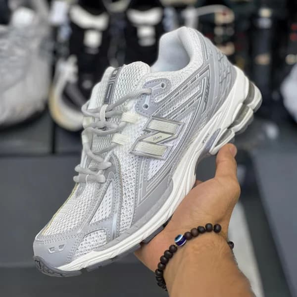 کفش نیوبالانس 1906R طوسی روشن / سفید New Balance 1906R Shadow Grey Magnet JD Sports Exclusive M1906RJM