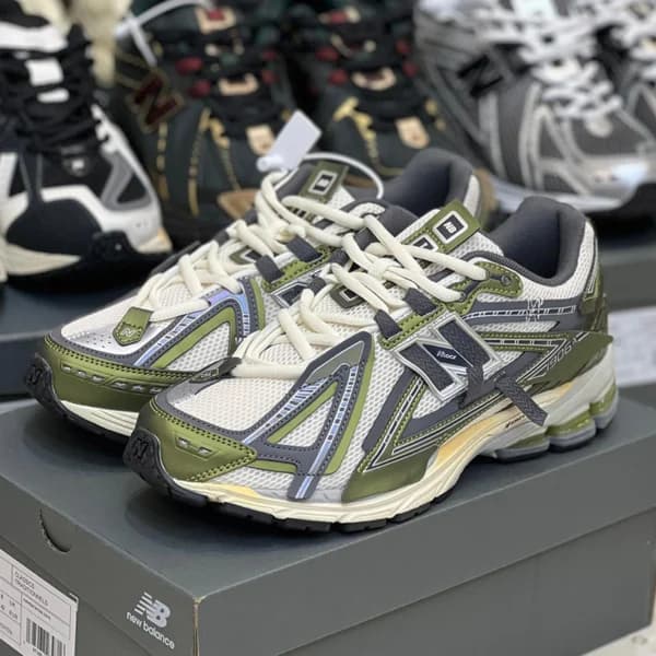 کفش نیوبالانس 1906A سبز زیتونی سفید خاکستری New Balance 1906A Olive Juice Sea Salt U1906ANC — تصویر ۲