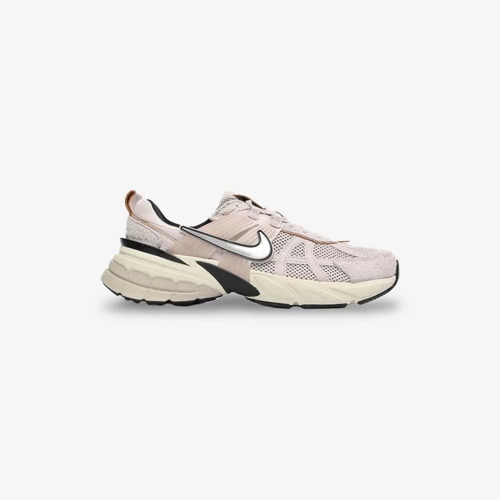 کتونی Nike مدل V2K Run – FN6703-001