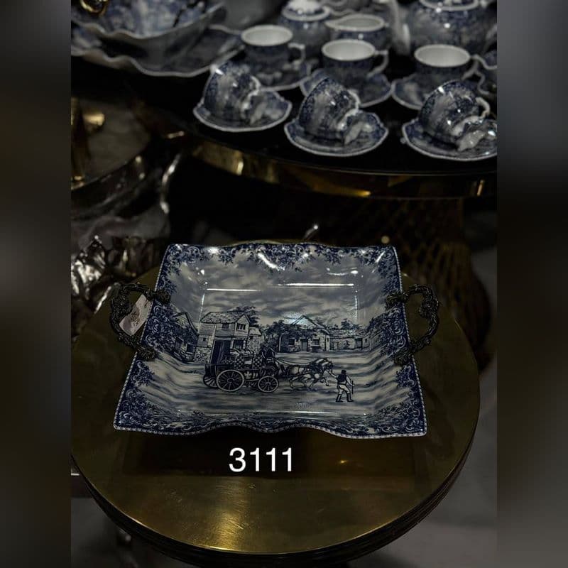 شیرینی خوری چهارگوش گاردن بلو
