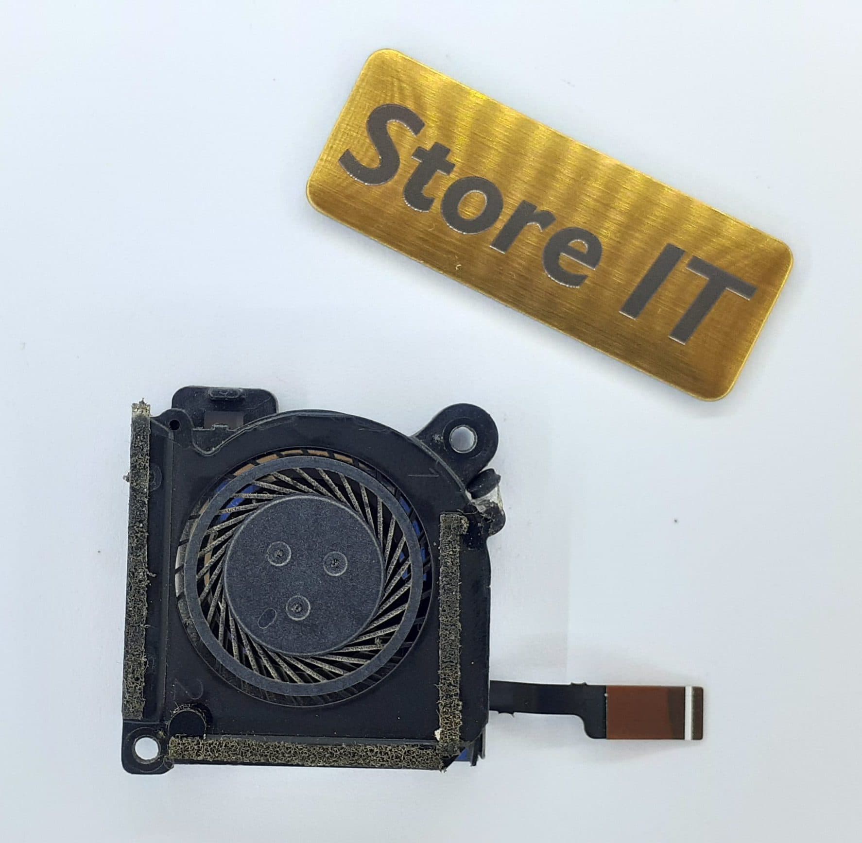 فن لپ تاپ ایسر Aspire S7-391 28mm اورجینال دست دو — تصویر ۲