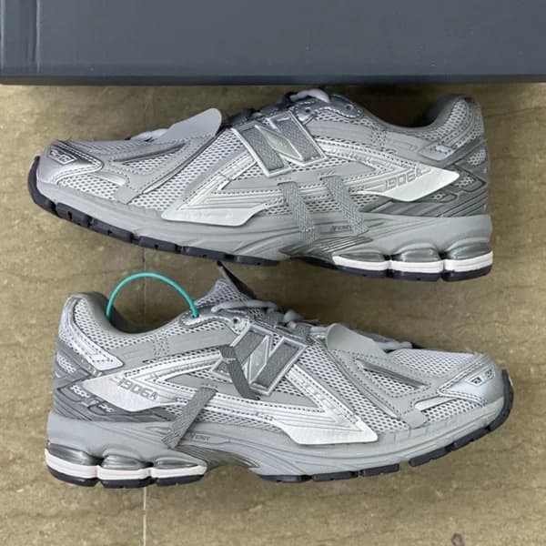 کفش نیوبالانس 1906 کانکریت سیلور متالیک New Balance 1906A Concrete Silver Metallic M1906AG — تصویر ۲