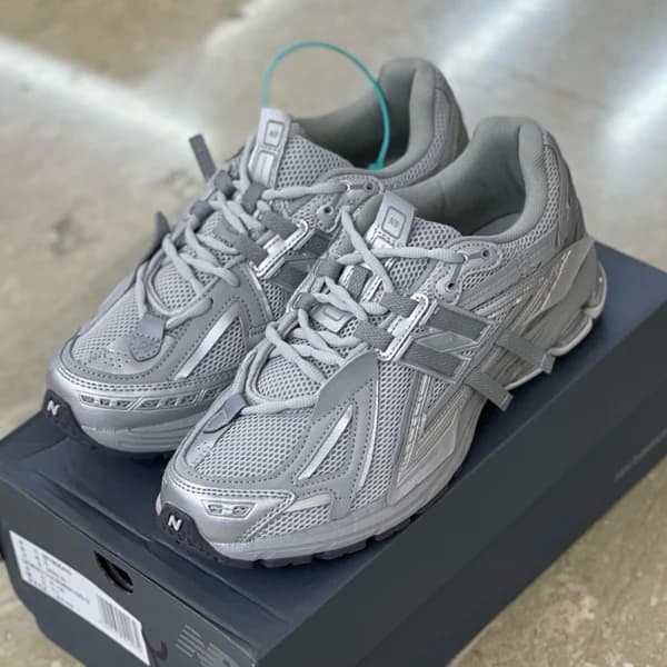 کفش نیوبالانس 1906 کانکریت سیلور متالیک New Balance 1906A Concrete Silver Metallic M1906AG