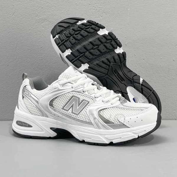 کفش نیوبالانس نقره ای سفید متالیک New Balance 530 White Silver Metallic — تصویر ۴