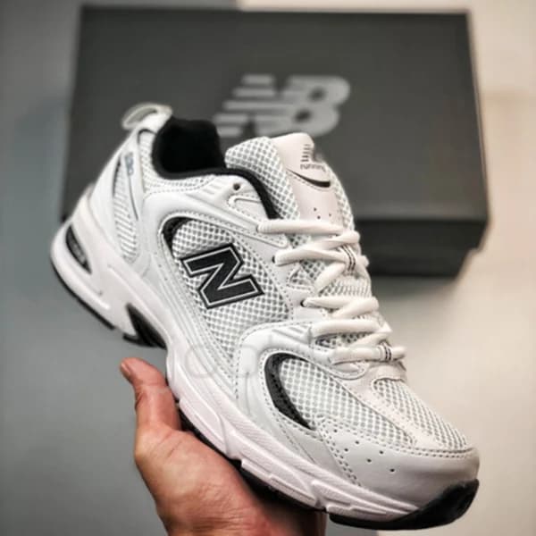 کفش نیوبالانس سفید مشکی New Balance 530 White Black Details — تصویر ۵