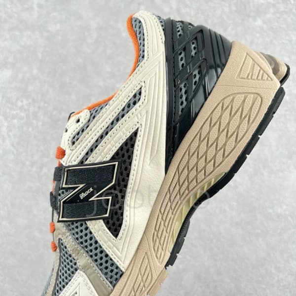 کفش نیوبالانس New Balance 1906R size? Exclusive Blacktop Mindful Grey M1906RSA — تصویر ۴