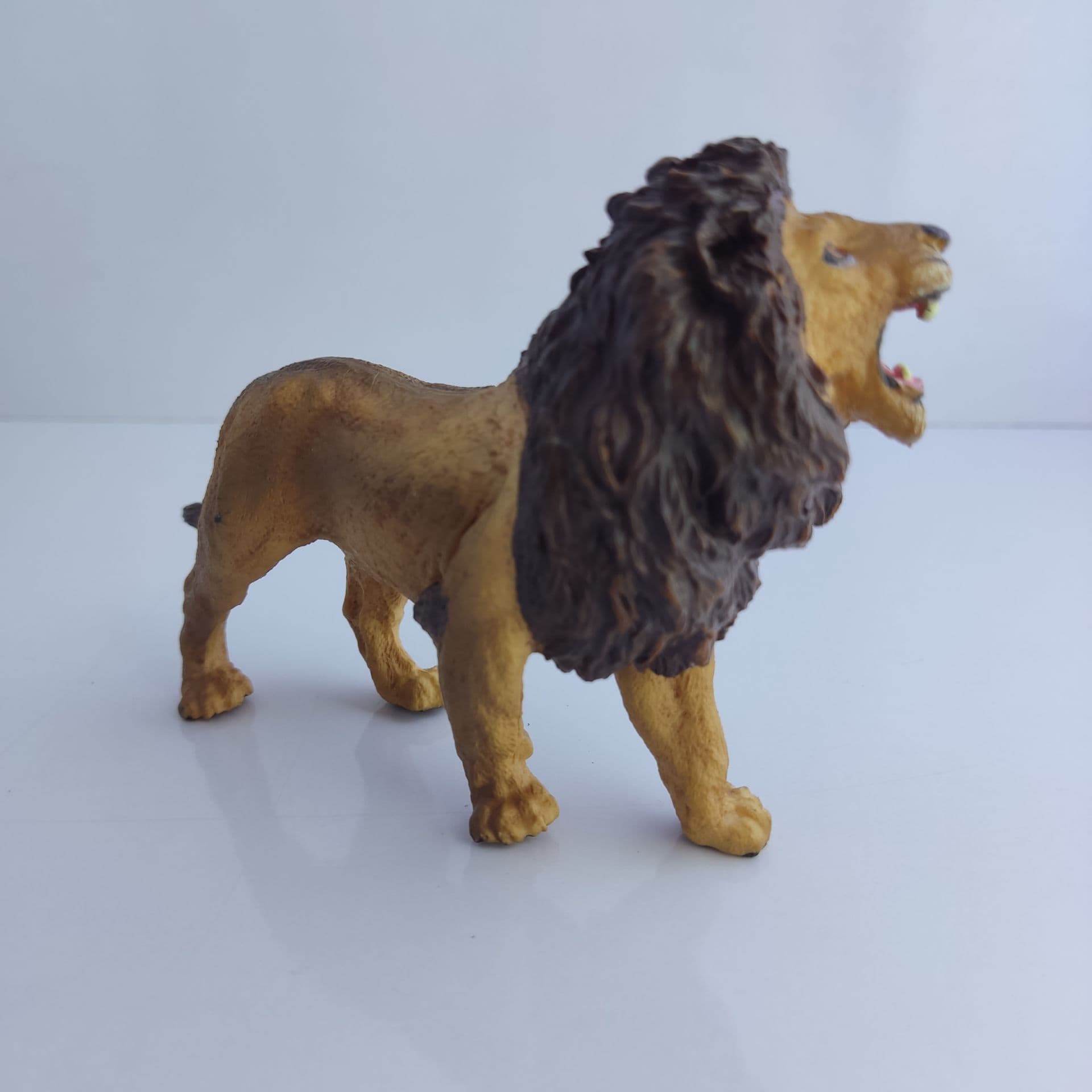 فیگور شیر نر در حال حرکت ارتفاع 8 سانتی متر کد 779 — تصویر ۶