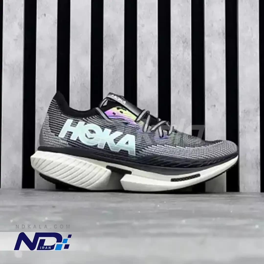 کتونی تخصصی رانینگ هوکا مدل HOKA Cielo X1 مجهز به صفحه کربن و فوم سوپرکریپتیک PEBA با جعبه بارکد دار (رنگ طوسی مشکی زیره سفید) — تصویر ۶