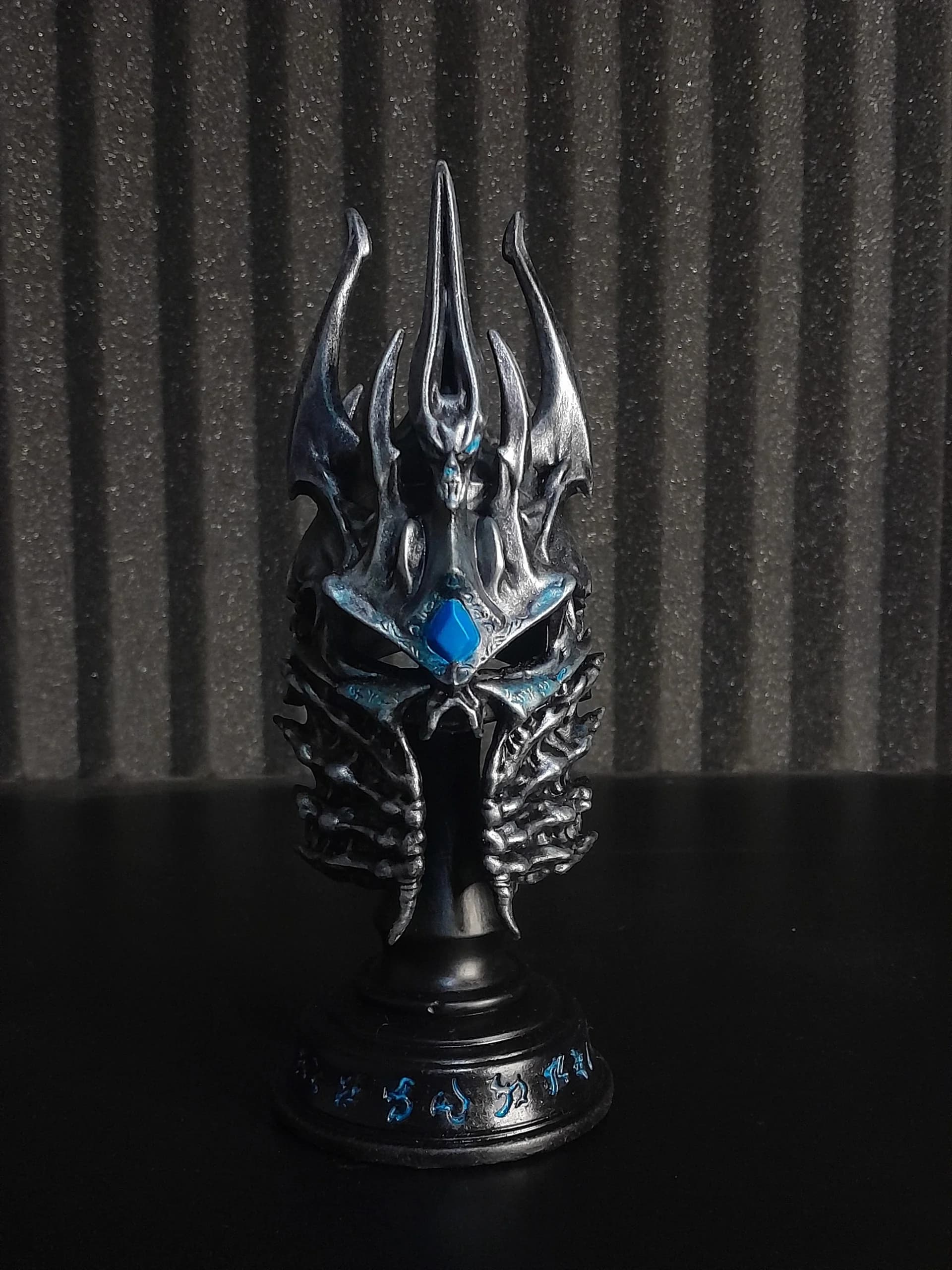کلاه خود لیچ کینگ وارکرفت | lich king helmet warcraft