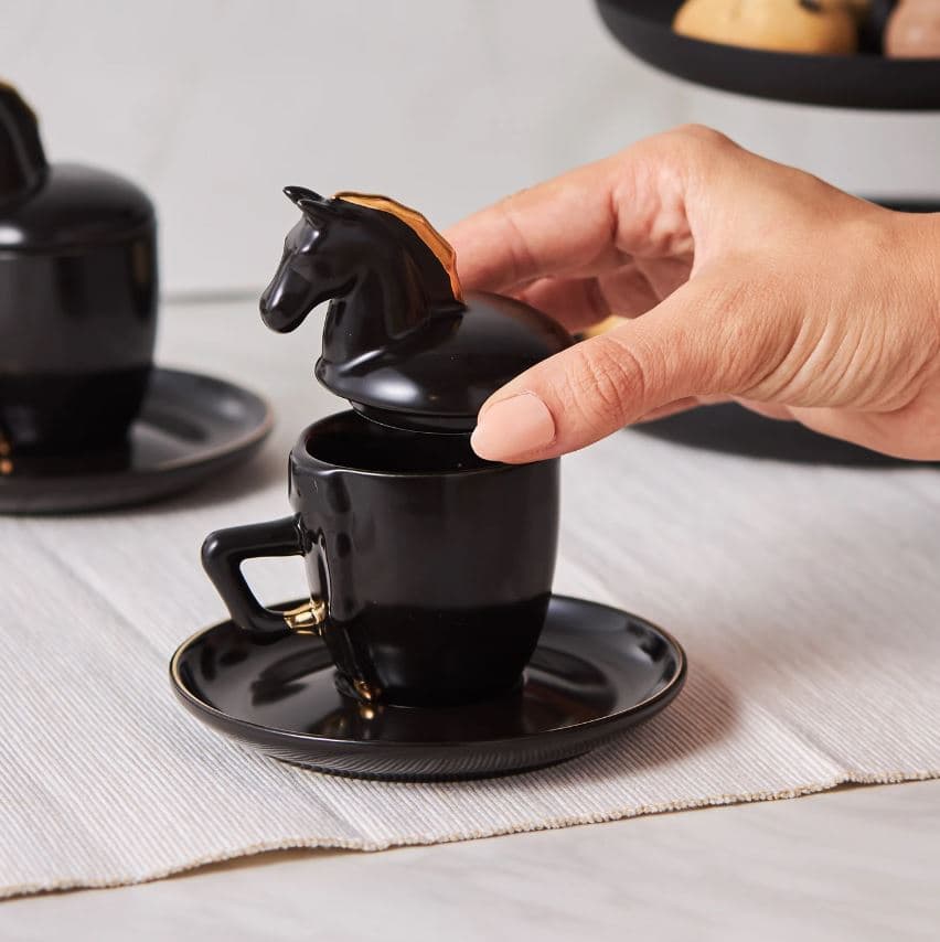 ست قهوه خوری دونفره Karaca Black Horse ( با 8 قیراط طلای خالص) کاراجا — تصویر ۶
