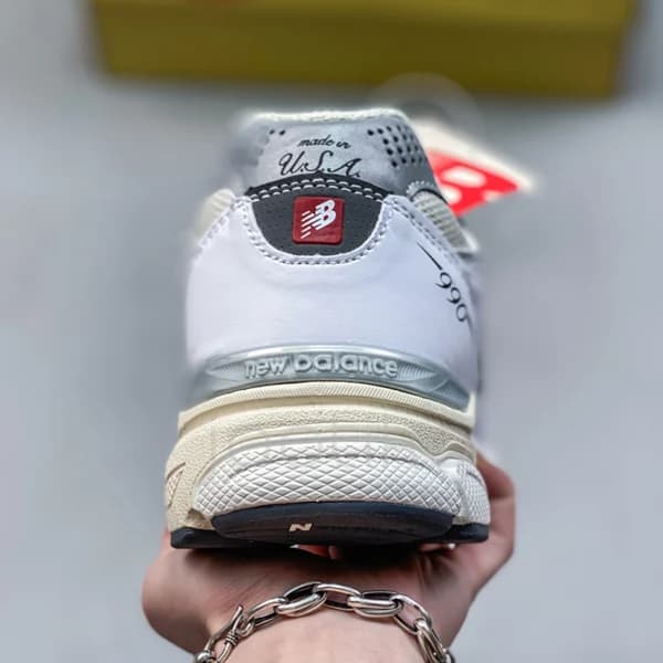 کفش نیوبالانس مردانه New Balance 990 v3 MiUSA Teddy Santis Sea Salt — تصویر ۶