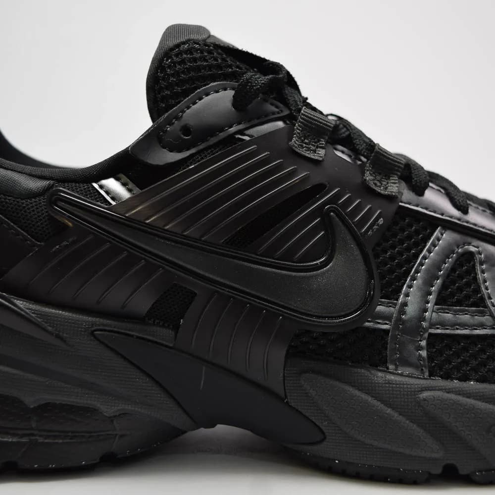کتونی Nike مدل V2K RUN – HJ4497-001 — تصویر ۷