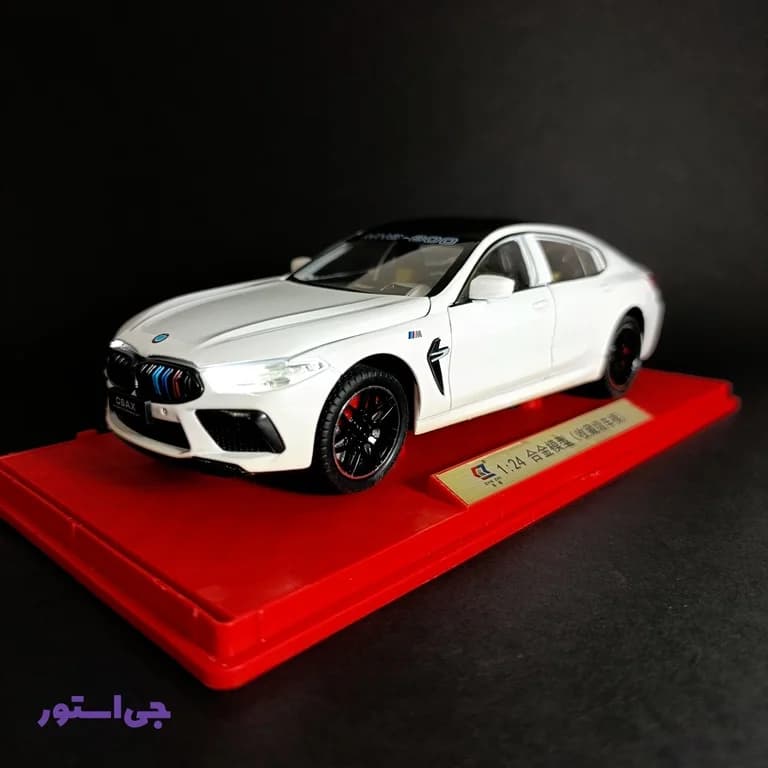 ماکت فلزی ماشین BMW M8 با کیت بدنه MANHART مقیاس 1:24