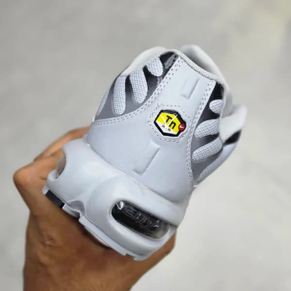نایک تی ان ایرمکس پلاس طوسی Nike TN Air Max Plus — تصویر ۷