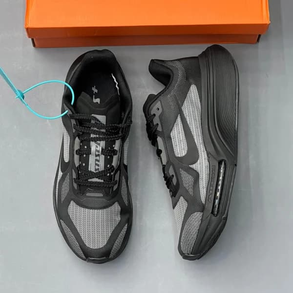 نایک پگاسوس پلاس مشکی زغالی Nike Pegasus Plus 2 — تصویر ۲