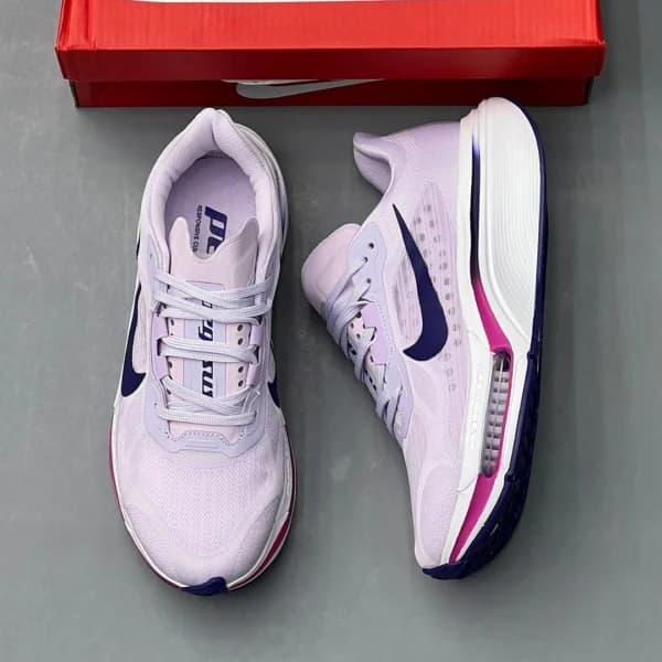 نایک پگاسوس پلاس یاسی سرمهای سفید سرخابی Nike Pegasus Plus 2 — تصویر ۲