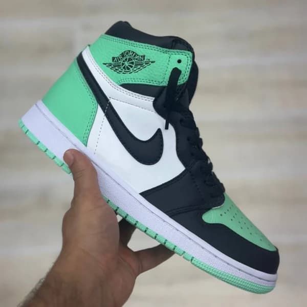 ایر جردن وان های گرین گلو Jordan 1 Retro High OG Green Glow — تصویر ۲