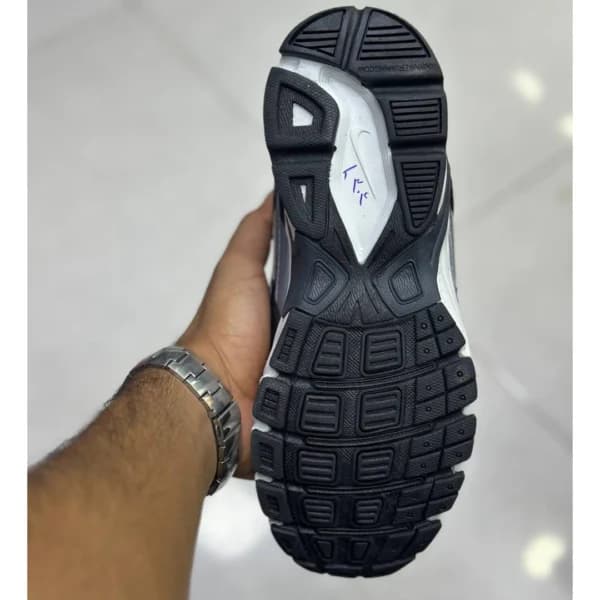 نایک اینیشیتور نقرهای خاکستری مشکی سفید Nike Initiator Anthracite Metallic Cool Grey IB3083-001 — تصویر ۷