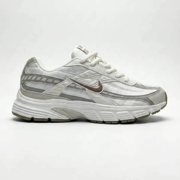 نایک اینیشیتور سفید خاکستری قهوه‌ای Nike Initiator Phantom Light Bone Sail Brown IB4339-001