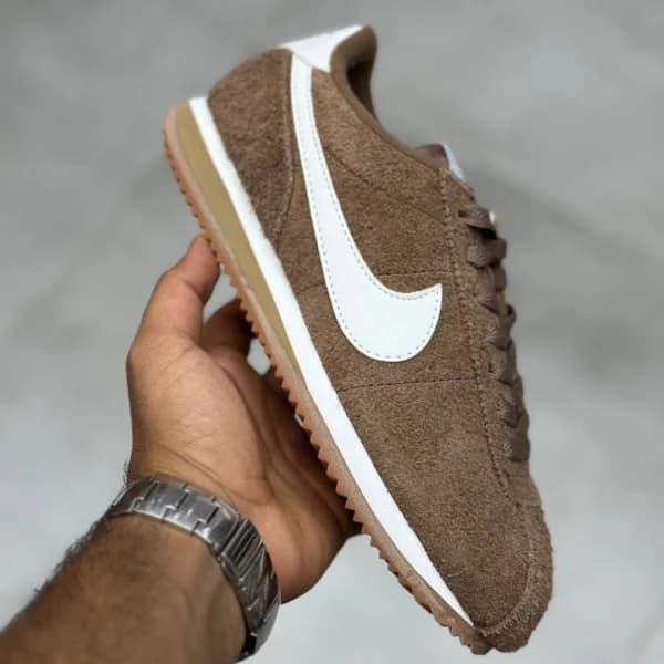 نایک کورتز قهوه‌ای سفید Nike Cortez Vintage Medium Curry FJ2530-200 — تصویر ۲