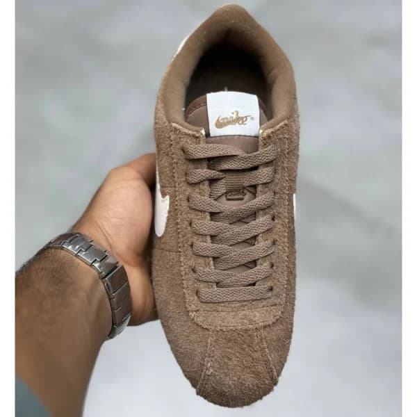 نایک کورتز قهوه‌ای سفید Nike Cortez Vintage Medium Curry FJ2530-200 — تصویر ۳