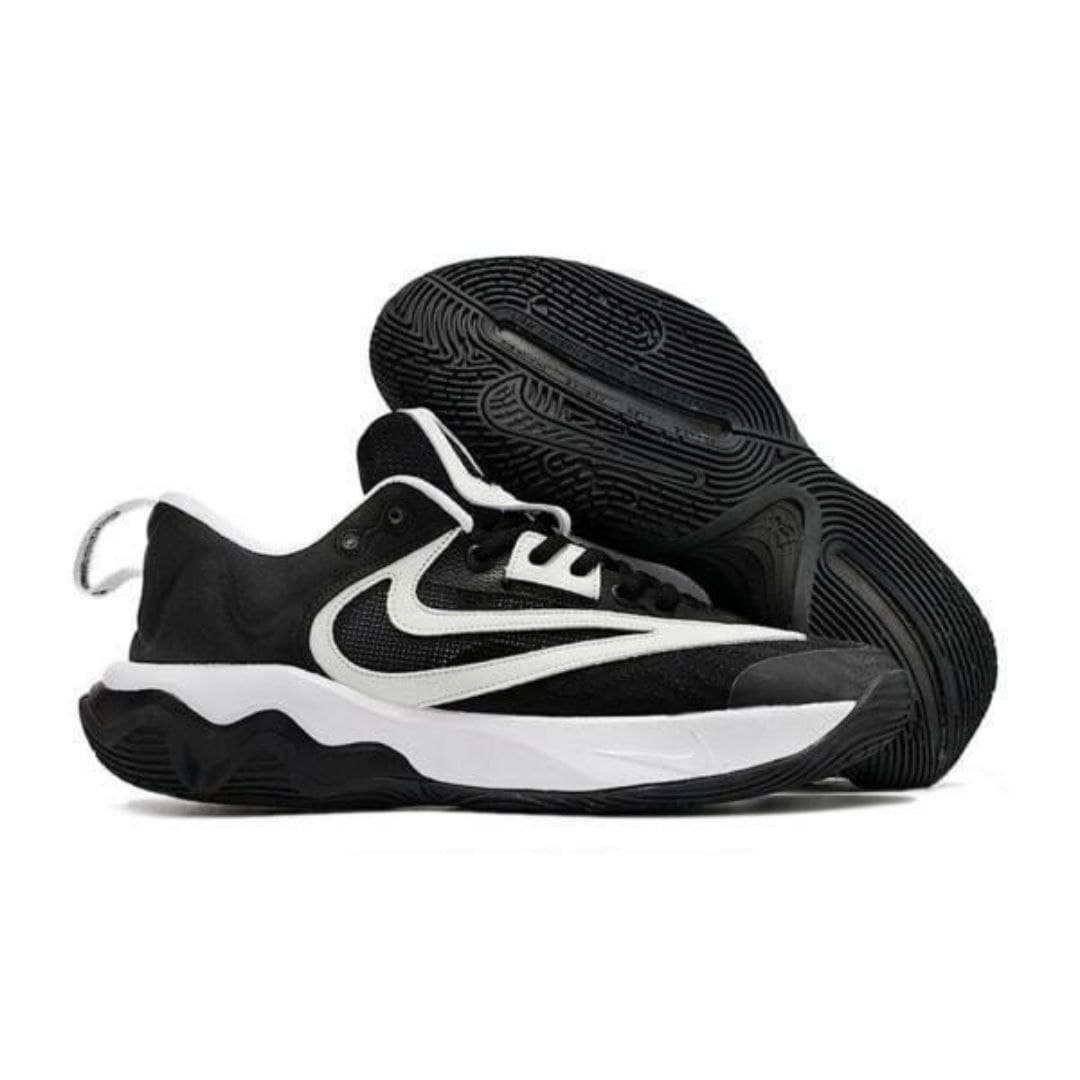 کفش نایک یانیس ۳ Nike giannis 3
