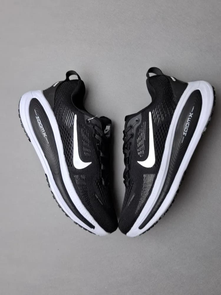 کتونی رانینگ نایک زوم زیره ایویا Nike vomero مردانه و زنانه مشکی کد۱۳۰ — تصویر ۴