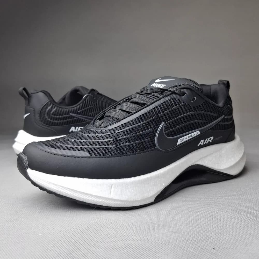 کتونی رانینگ نایک ایر مکسNike Air Max مردانه مشکی کد۱۴۰