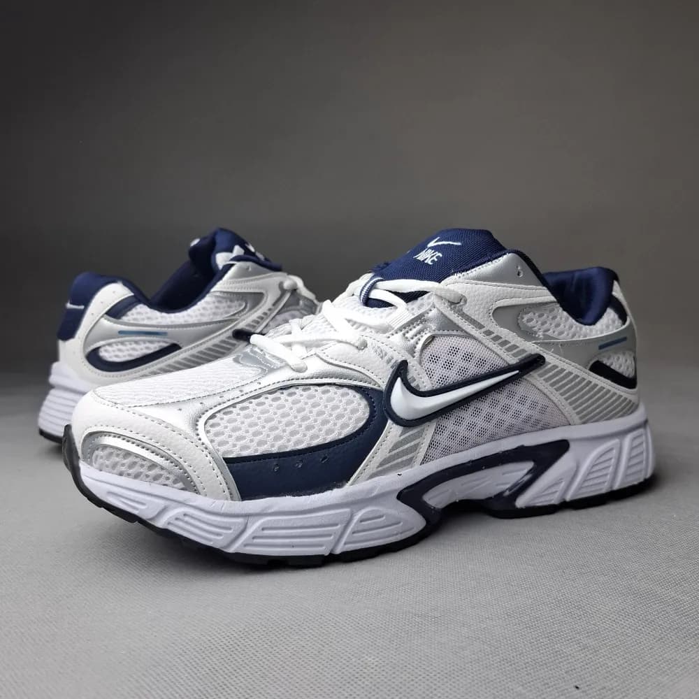 کتونی نایک وی فایو زیره ایویا نرم و سبک (nike v5) مردانه سفید سرمه ای کد۱۹۰