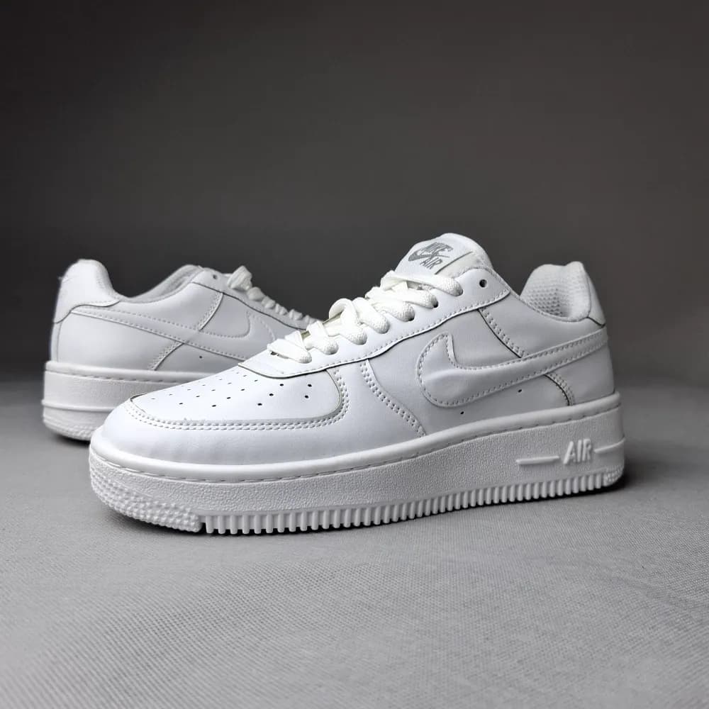 کتونی نایک جردن ایر زیره nbr عطری نرم(nike air)سفید زنانه کد۱۶۵