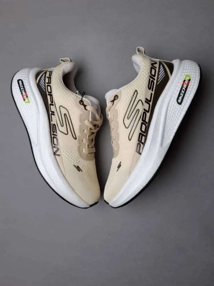 کتونی رانینگ اسکیچرز زیره بامیکو(skechers)کرمی کد۱۱۹ — تصویر ۳