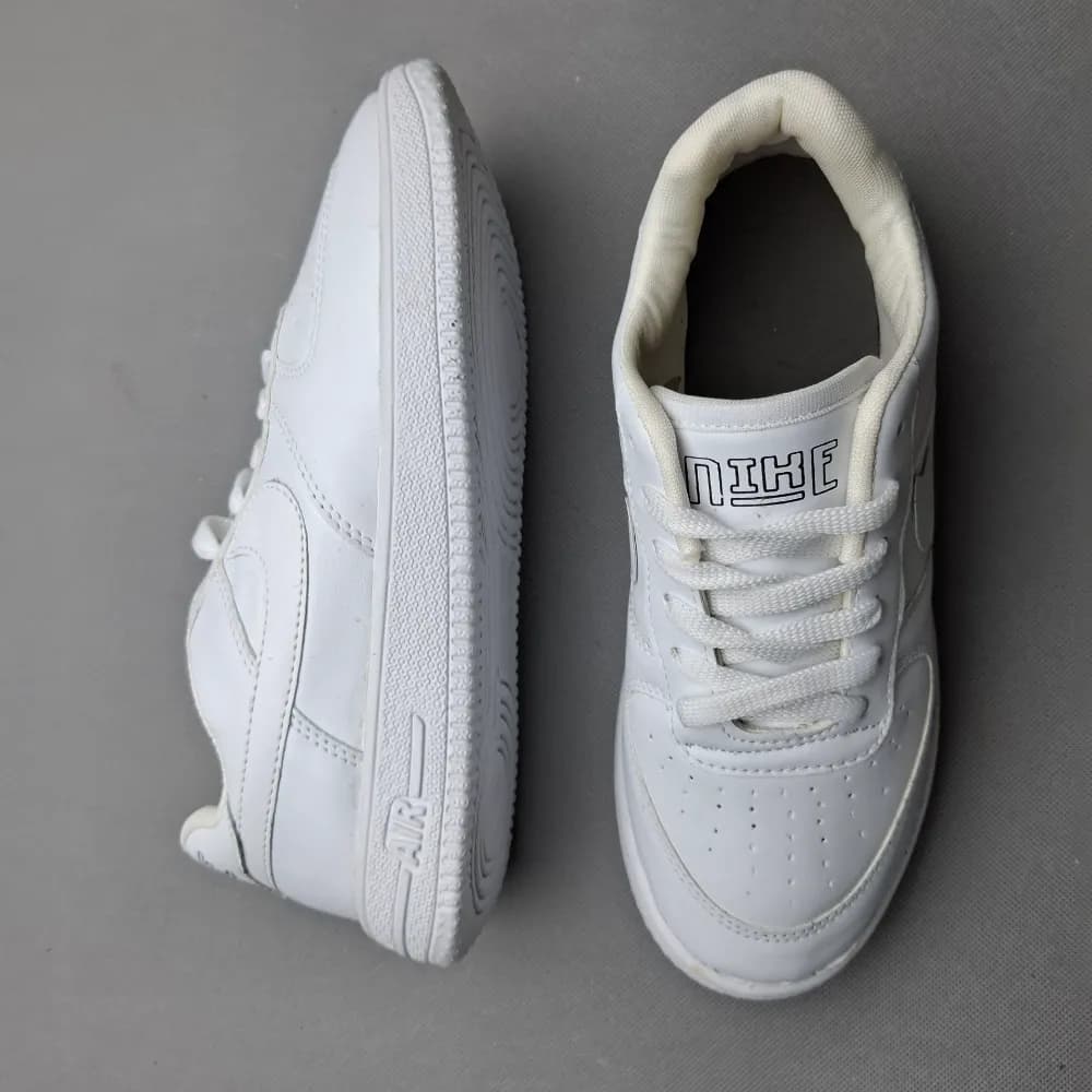 کتونی نایک ایر فورس مردانه و زنانه(nike air)سفید lv2 — تصویر ۳