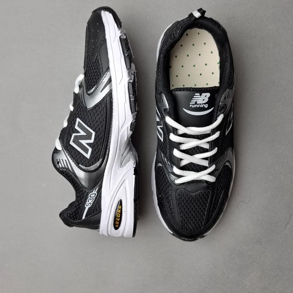 کتونی نیوبالانس۵۳۰ (New balance)زنانه و مردانه مشکی — تصویر ۳