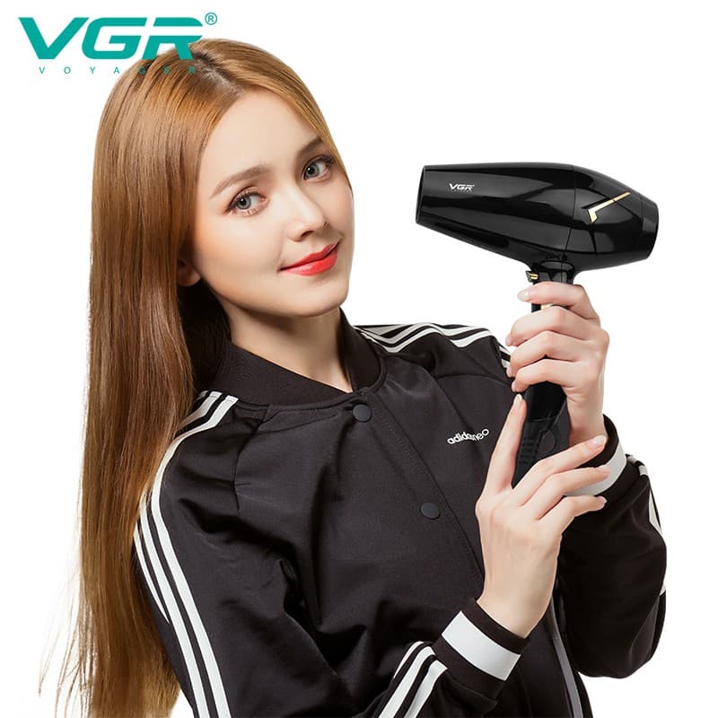 سشوار 2200 وات وی جی آر VGR مدل V-423 دارای سری متمرکز کننده — تصویر ۳