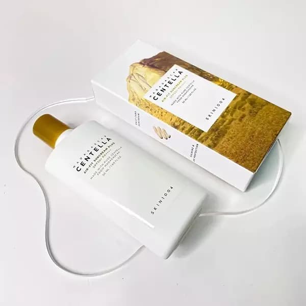 کرم ضد آفتاب بی رنگ اسکین 1004 سنتلا مدل Air Fit SPF50 حجم 50 میلی لیتر — تصویر ۲