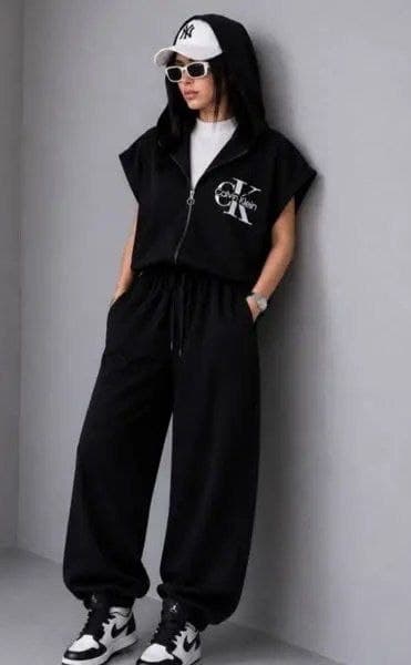 ست تیشرت و شلوار زنانه کلوین پنبه گلکسی مشکی فری سایز روزمره (کد: ۲۶۰۸۹) — تصویر ۴