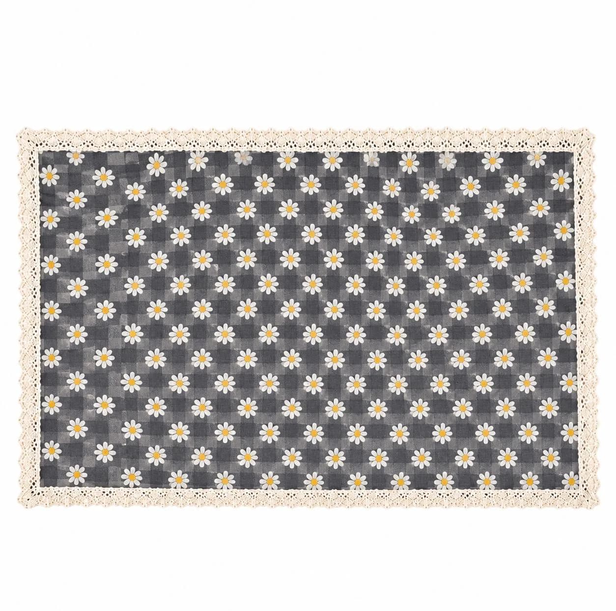 رومیزی مدل چهارخانه بابونه کد 03 سایز 250×140 سانتی‌متر — تصویر ۲