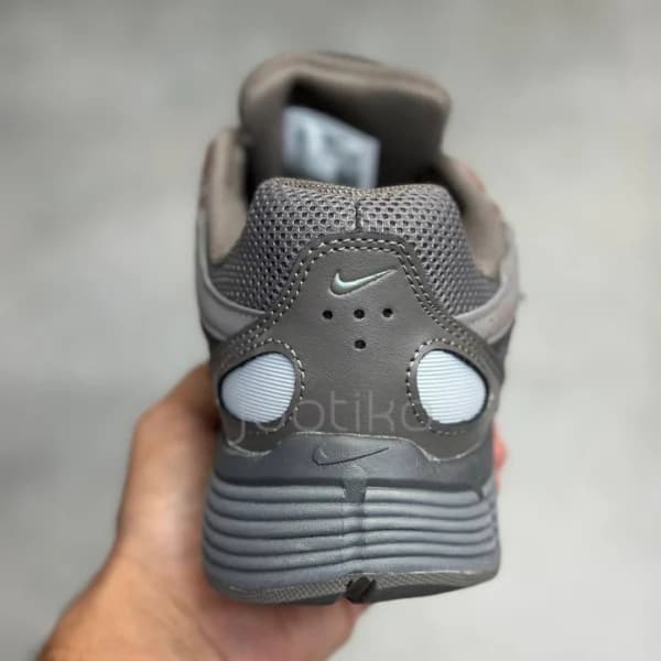 نایک پی 6000 Nike P-6000 Cave Stone Medium Ash Flat Pewter Metallic Silver — تصویر ۴