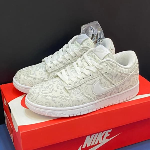 نایک دانک لو سفید طرح پیزلی Nike Dunk Low White Paisley