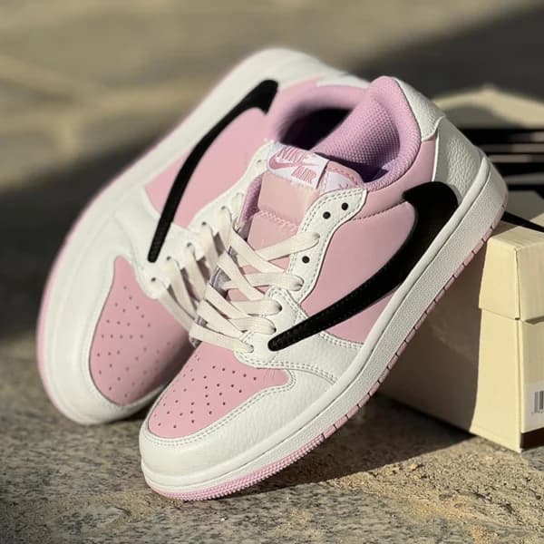 کفش جردن وان لو صورتی سفید مشکی Air Jordan 1 Low OG Pink