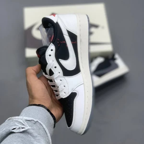 نایک ایر جردن وان لو مشکی سفید خاکستری Travis Scott x Air Jordan 1 Retro Low OG — تصویر ۴