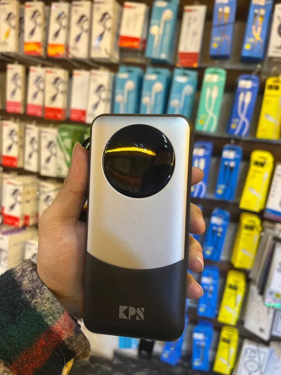 پاوربانک سوپر فست شارژ 22.5 وات 30000 میلی آمپر KPS مدل KPG-302 دارای نمایشگر با گارانتی 12 ماهه آسان توزیع — تصویر ۶