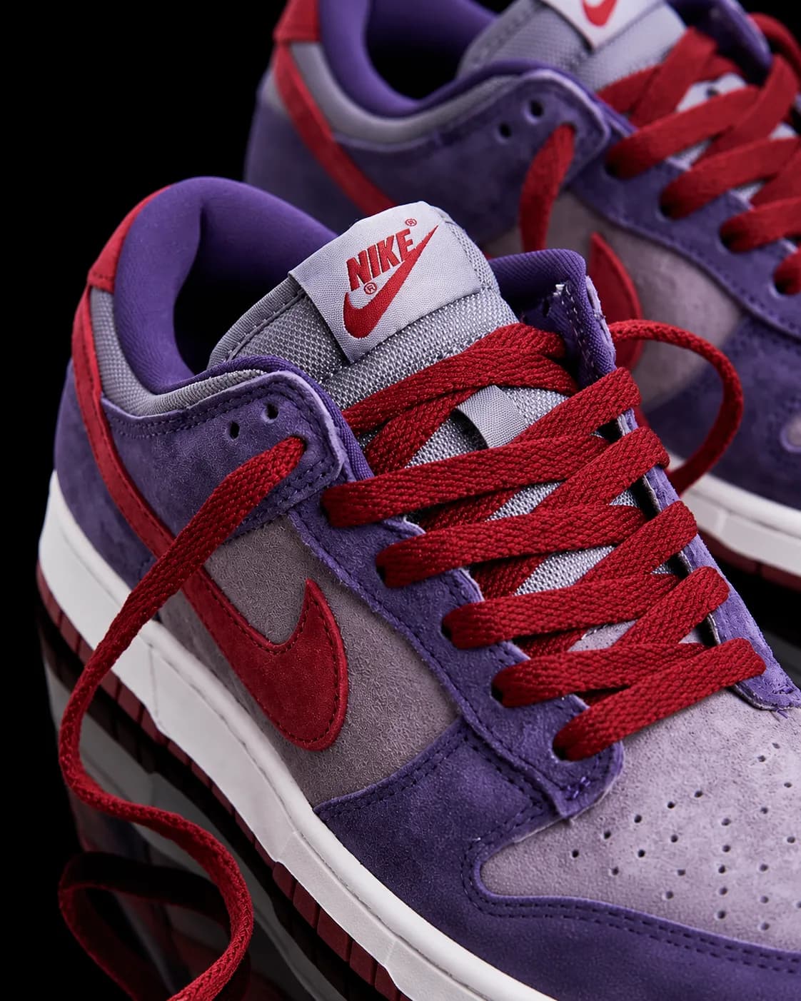 نایک SB Dunk Low Plum بنفش قرمز — تصویر ۴