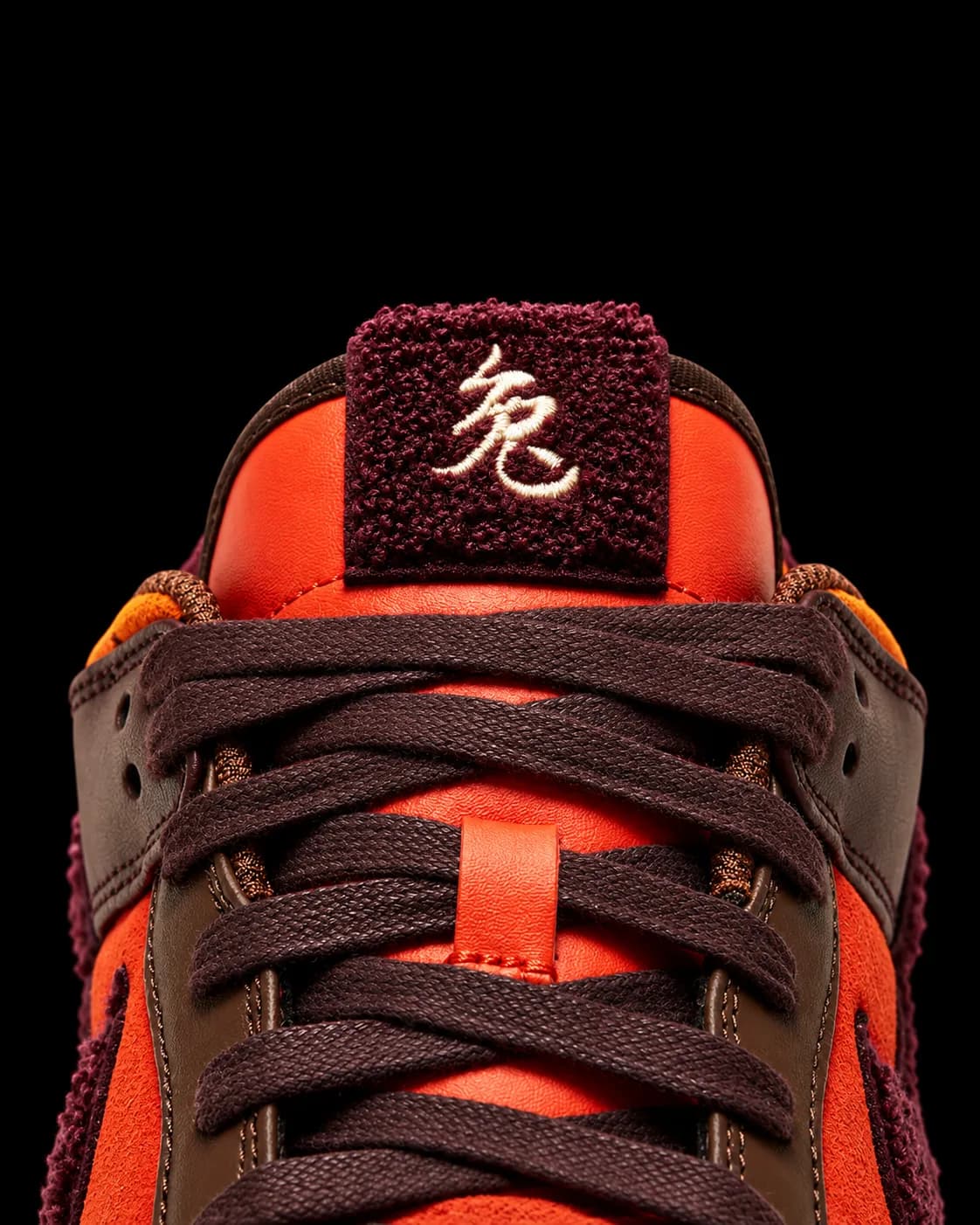 نایک SB Dunk Low Year of the Rabbit قهوه‌ای نارنجی — تصویر ۵