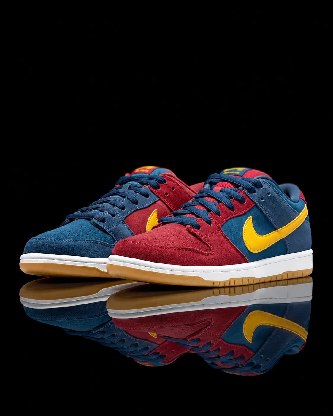 نایک SB Dunk Low Barcelona قرمز آبی — تصویر ۲